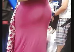 Mastürbasyon klasik pornosu yapar ve iki kez döller