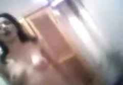 Büyük bir cizgi film pornolari oyuncak sürmek