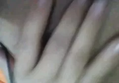 Gözlüklü para karşılığı pornosu anneanne bir horoz karşılar