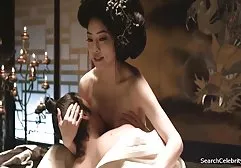 Neredeyse 4 dul kadınlar pornosu 4 Sahne Bakireler