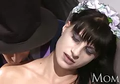 Trisha Yutar ve Rodney Çubuk ilk kez sikis